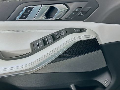 New 2026 BMW X5 xDrive50e image 20