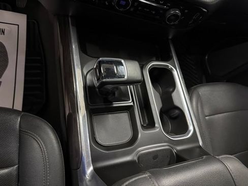 Used 2023 Chevrolet Silverado 1500 LTZ AWD/4WD image 18