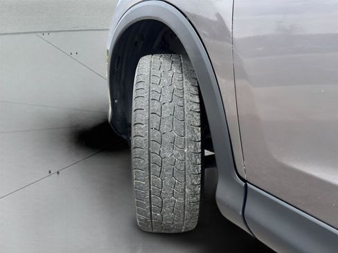Used 2015 Honda CR-V LX image 27