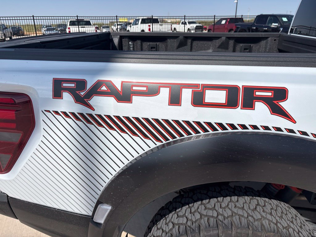 Used 2025 Ford F150 Raptor AWD/4WD image 36
