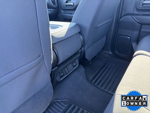 Used 2024 Chevrolet Silverado 2500 Custom w/ Custom Value Package image 17