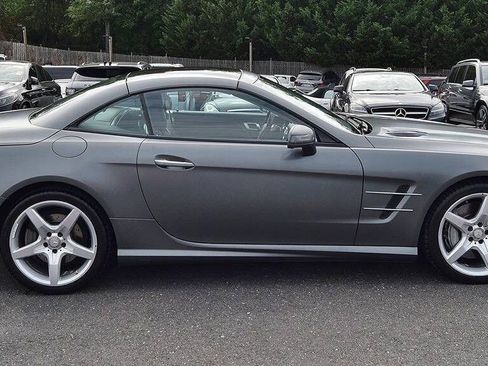 Used 2013 Mercedes-Benz SL 550 image 11