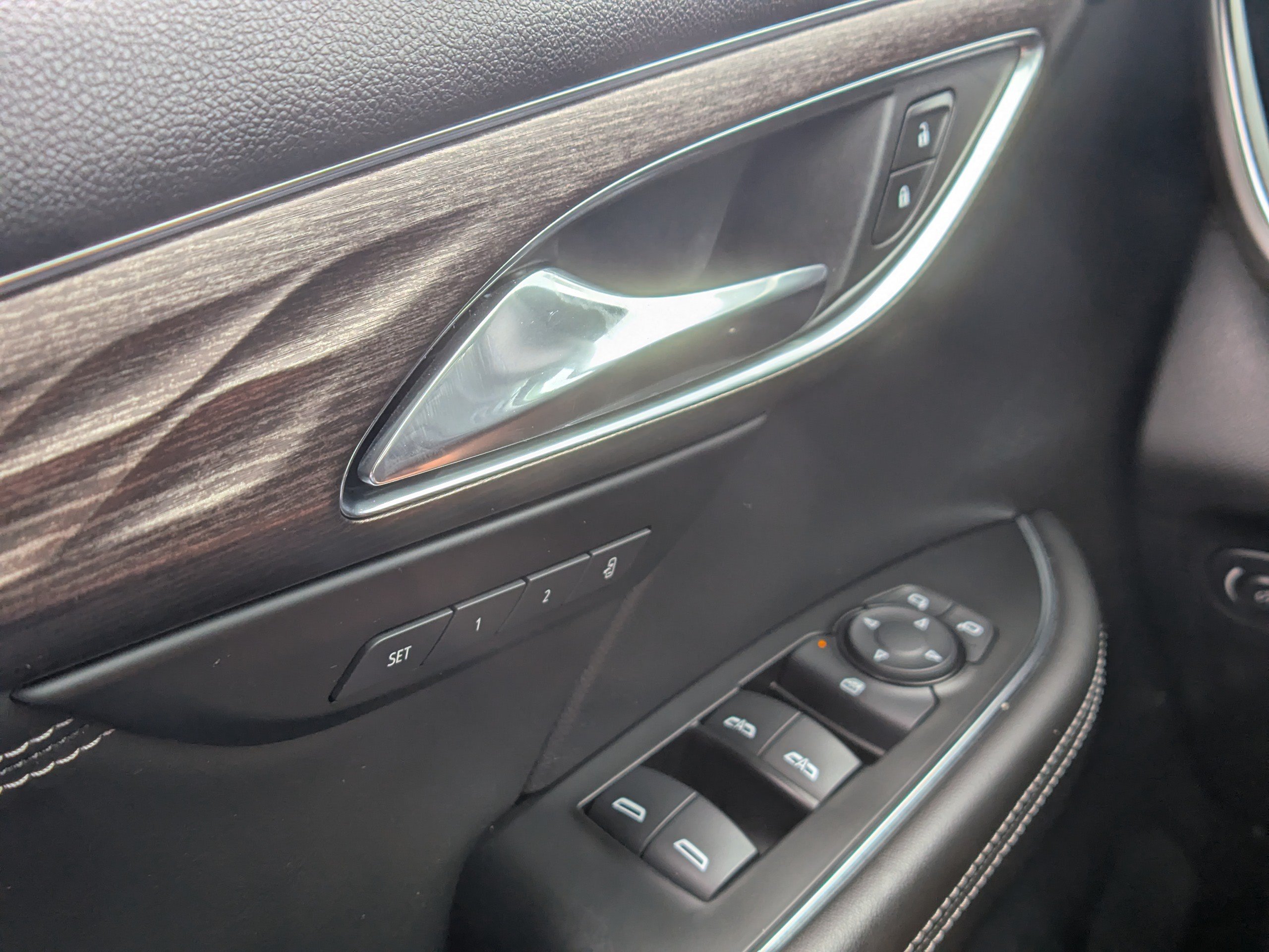 Certified 2023 Buick Envision Avenir AWD/4WD image 28