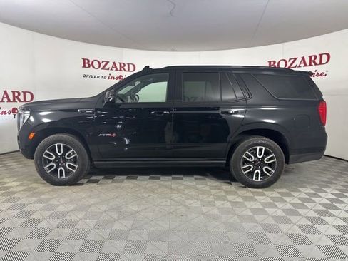 Used 2024 GMC Yukon AT4 w/ AT4 Premium Package image 5