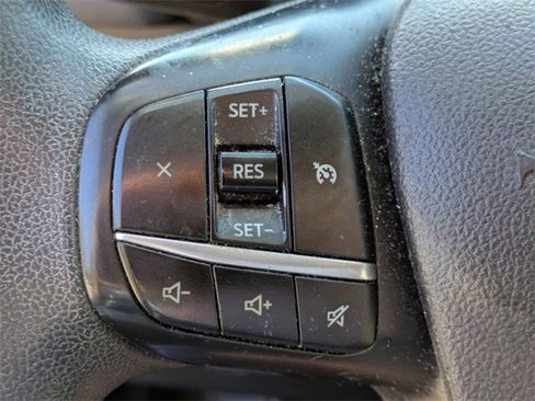 Used 2022 Ford Escape SE image 16