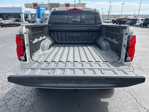 New 2026 Chevrolet Colorado ZR2 w/ Technology Package AWD/4WD image 45