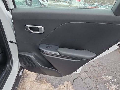 New 2026 Kia K4 LXS image 16