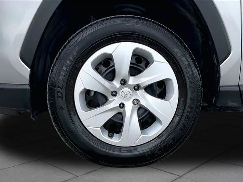 Used 2025 Toyota RAV4 LE FWD image 11