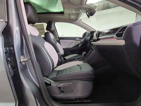 New 2025 Volkswagen Taos SEL image 23