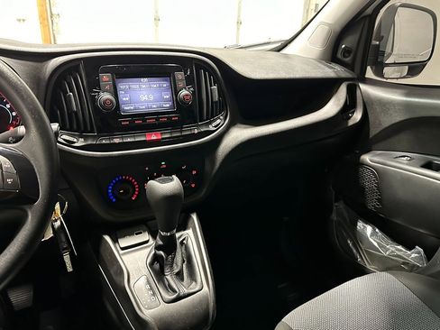 Used 2021 RAM ProMaster City Tradesman image 23