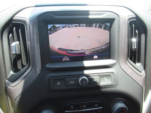 Used 2022 Chevrolet Silverado 2500 Custom w/ Custom Convenience Package AWD/4WD image 26