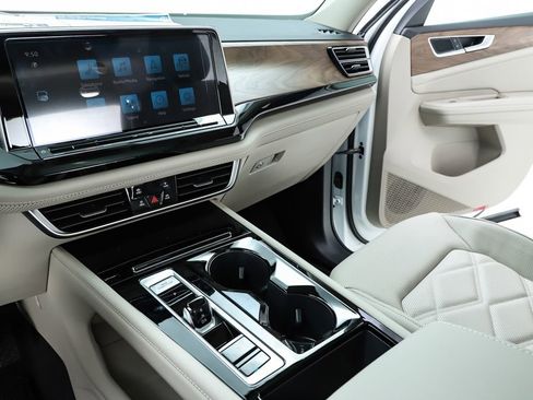 New 2026 Volkswagen Atlas SE image 62