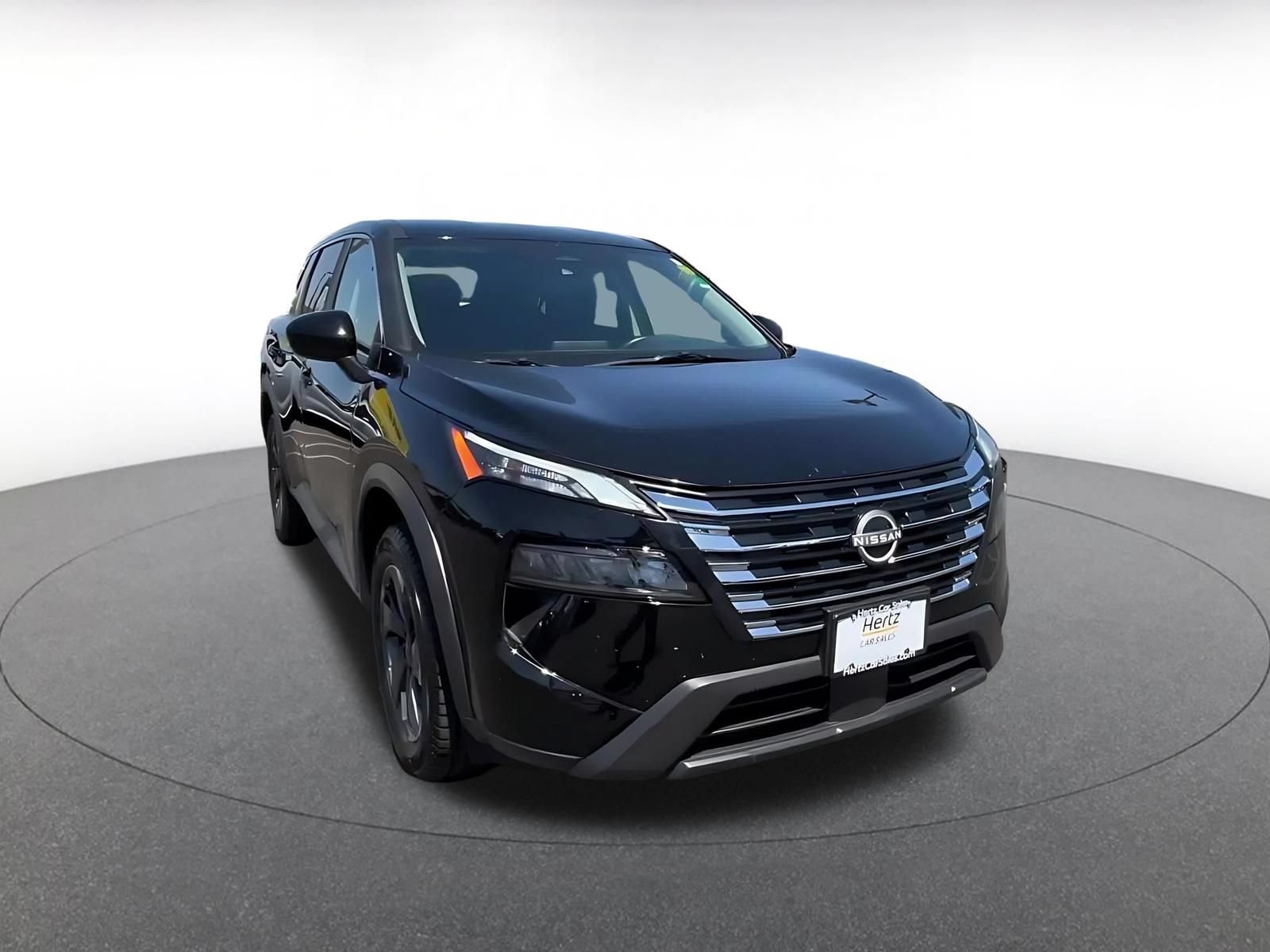 Used 2025 Nissan Rogue SV FWD image 3