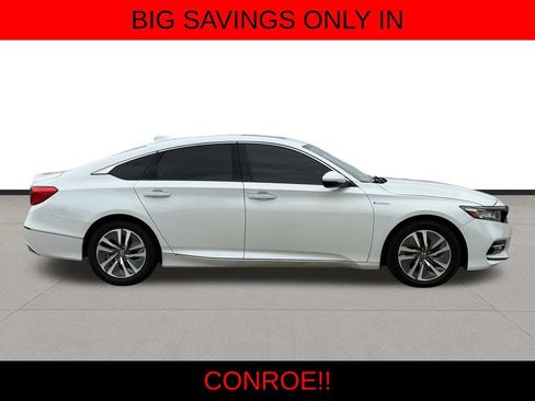Used 2019 Honda Accord Touring image 4