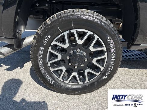 New 2026 RAM 2500 Limited AWD/4WD image 12