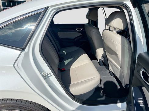 Used 2024 Honda Civic Touring image 24