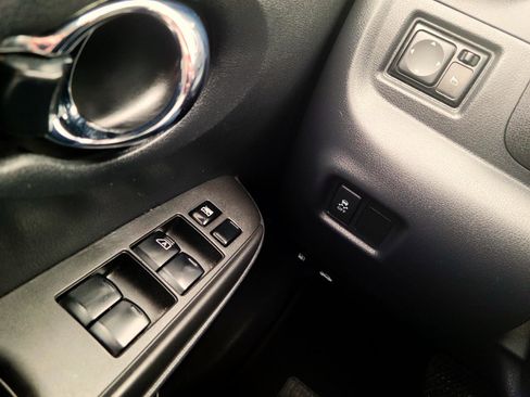 Used 2019 Nissan Versa Note SV image 12