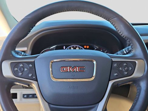 Used 2020 GMC Acadia Denali w/ Technology Package image 19