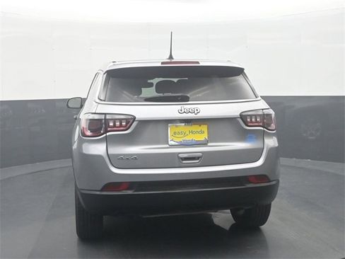 Used 2023 Jeep Compass Sport image 6