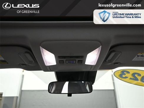 Used 2023 Toyota RAV4 XLE Premium image 28