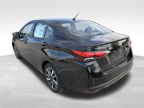 Used 2025 Nissan Versa S w/ S Plus Package image 5