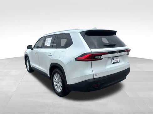 Used 2024 Toyota Grand Highlander FWD image 4