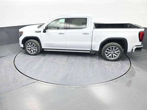 New 2026 GMC Sierra 1500 Denali w/ Denali Reserve Package AWD/4WD image 31