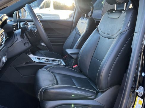 Used 2022 Ford Explorer ST w/ Equipment Group 401A image 11