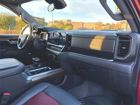 Certified 2024 Chevrolet Silverado 1500 LT Trail Boss w/ Convenience Package II image 30