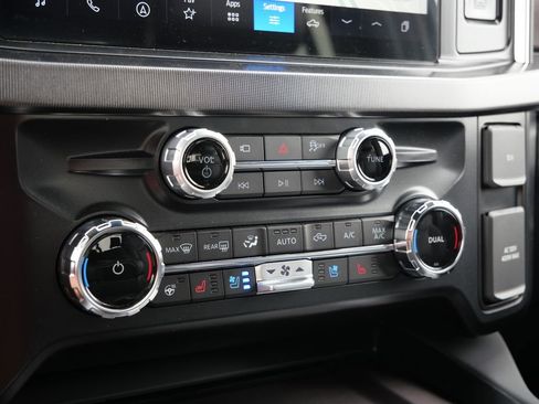 Certified 2026 Ford F250 Platinum AWD/4WD image 27