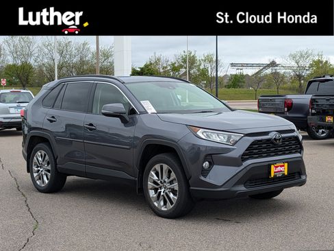 Used 2019 Toyota RAV4 XLE Premium w/ Cold Weather Package AWD/4WD image 1