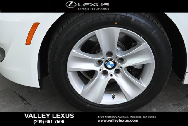Used 2012 BMW 528i xDrive Sedan AWD/4WD image 23
