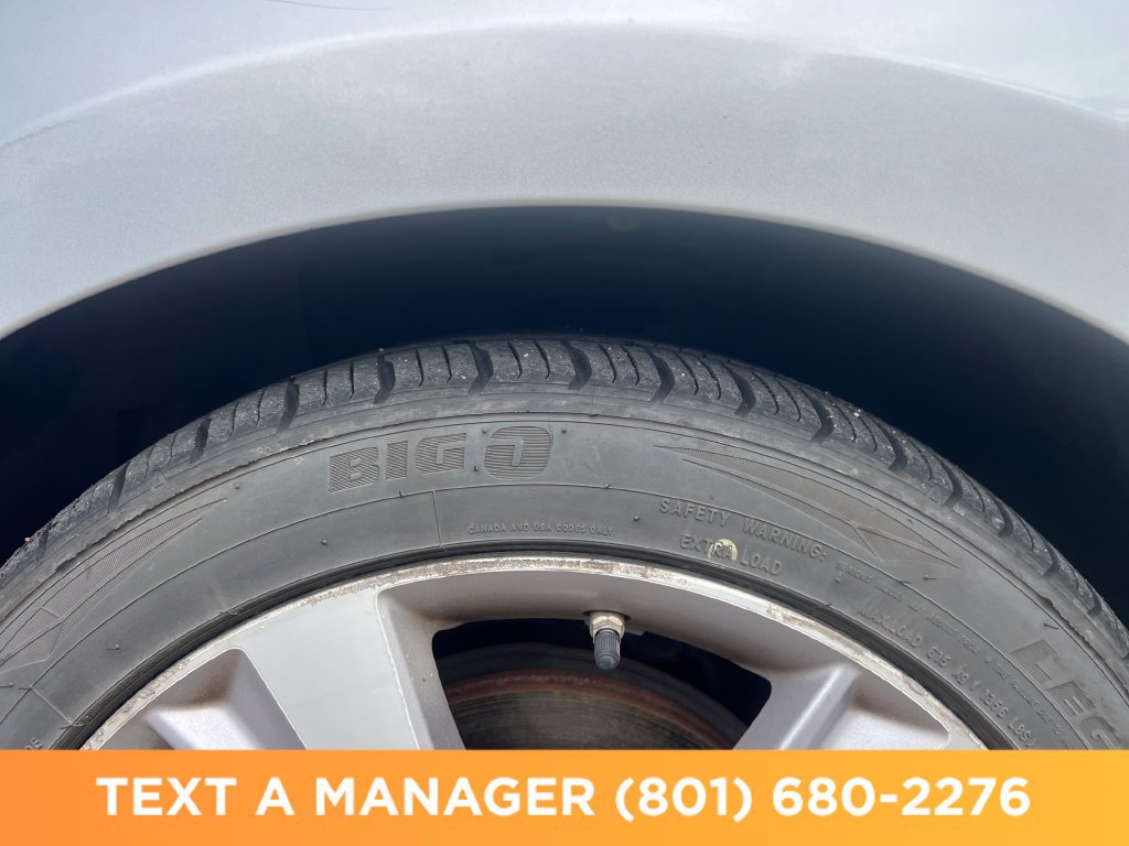 Used 2013 Acura ILX w/ Premium Package FWD image 10
