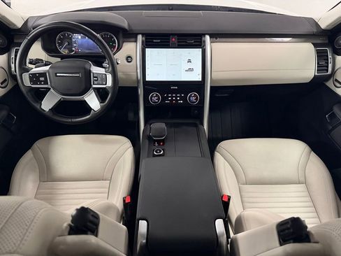Used 2023 Land Rover Discovery S AWD/4WD image 15