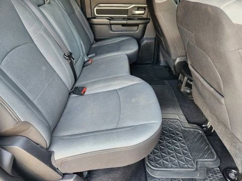Used 2024 RAM 2500 Big Horn AWD/4WD image 31