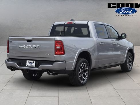 Used 2025 RAM 1500 Laramie w/ Laramie Southwest Edition AWD/4WD image 3