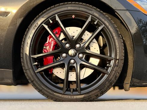 Used 2018 Maserati GranTurismo Sport image 20