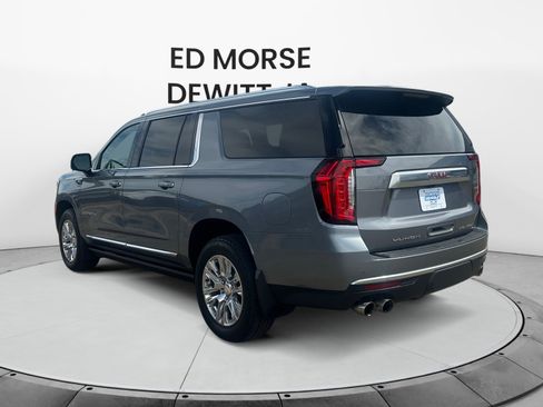 Used 2022 GMC Yukon XL Denali AWD/4WD image 3