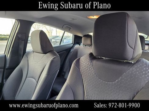 Used 2016 Toyota Prius Three image 7