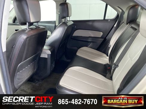 Used 2010 Chevrolet Equinox LT w/ Chrome Appearance Package AWD/4WD image 27