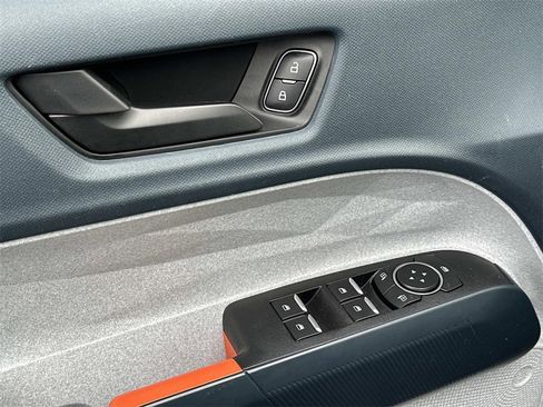 Used 2022 Ford Maverick XLT w/ XLT Luxury Package image 16