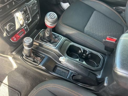 Used 2021 Jeep Gladiator Mojave image 21