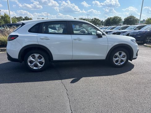 Used 2023 Honda HR-V LX image 24