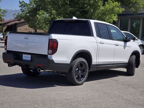 New 2026 Honda Ridgeline Black Edition image 11