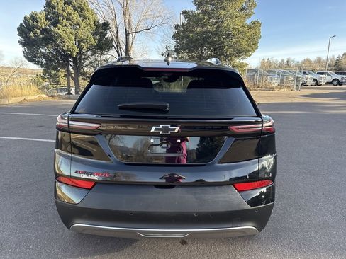 Used 2023 Chevrolet Bolt EUV Premier w/ Sun & Sound Package image 7