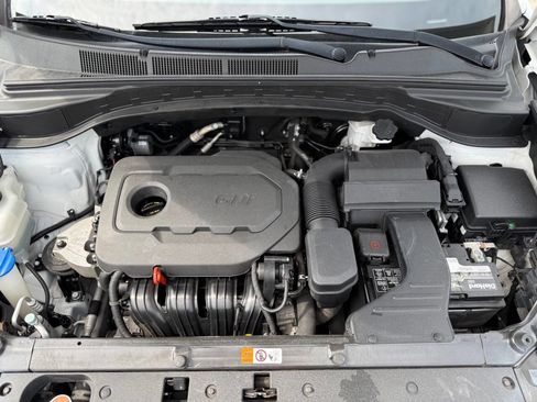 Used 2018 Hyundai Santa Fe Sport image 12