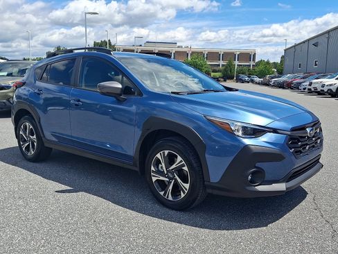Certified 2024 Subaru Crosstrek 2.0i Premium w/ Crosstrek Mirror Package AWD/4WD image 3