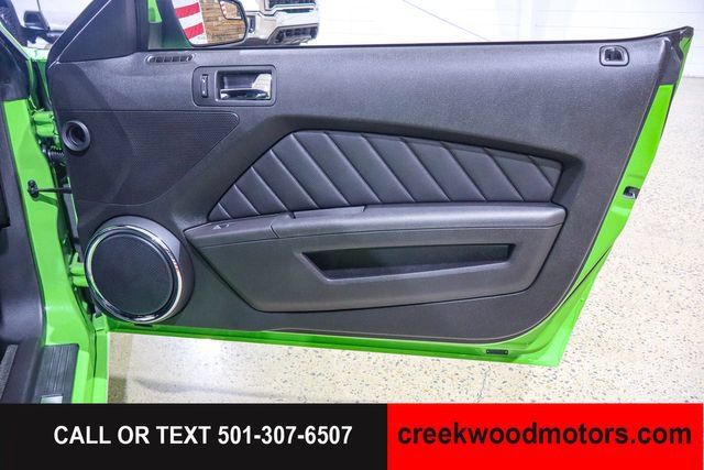 Used 2013 Ford Mustang GT Premium w/ Security Pkg RWD image 48