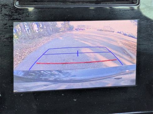 Used 2019 Toyota Corolla LE image 19