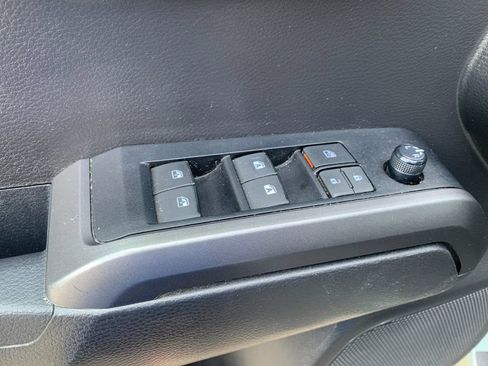 Used 2023 Toyota Tacoma TRD Sport AWD/4WD image 13